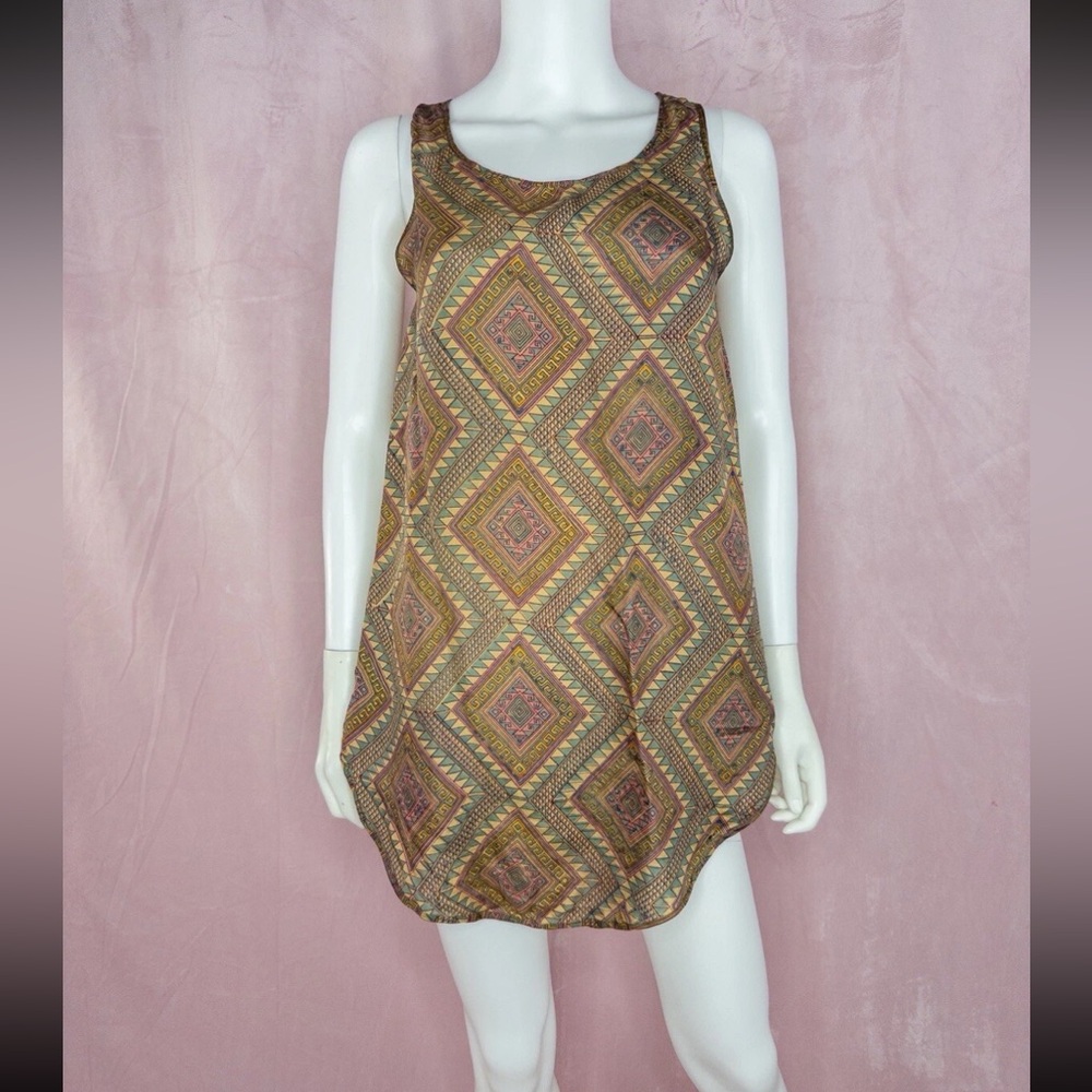 Anokhi Womens 100% Silk Geometric Tank Top Blouse Size Small Aztec Scoop Neck